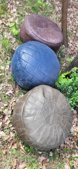 Pufy skórzane okrągłe