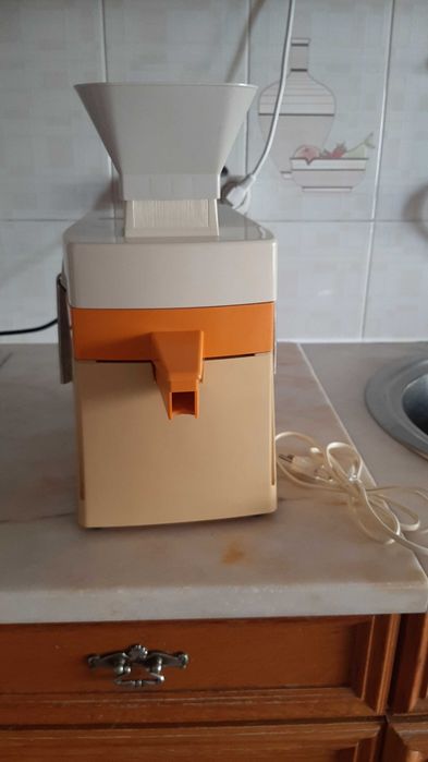Máquina para fazer sumos