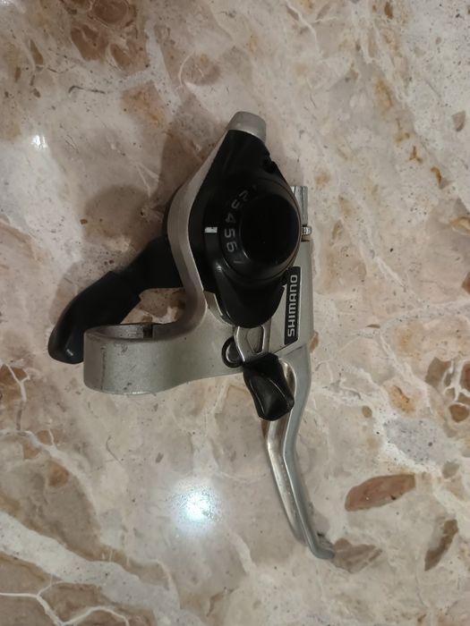 Klamki manetki Shimano ST-EF20, 3x7 speed.