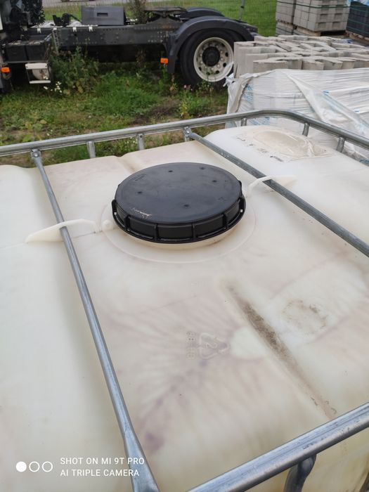 Bańka 1000 L sprawna zbiornik beczka na wodę paliwo  Transport