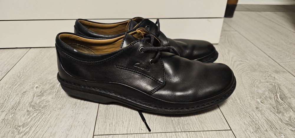 Clarks Active Air półbuty męskie skórzane rozmiar 44 wkładka 28,5cm