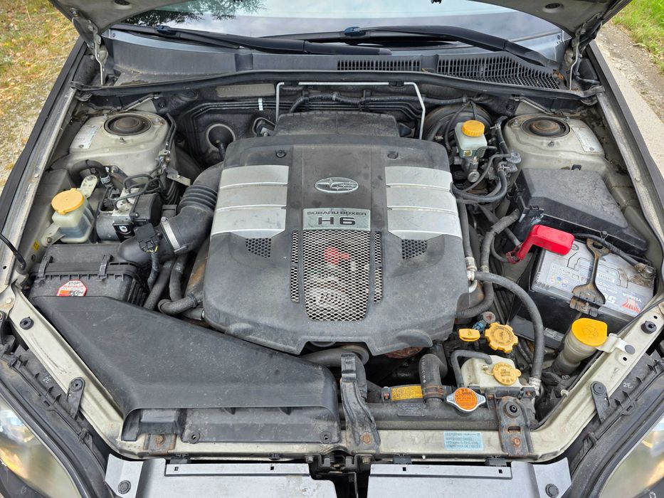 Subaru Outback 3.0 H6 245KM