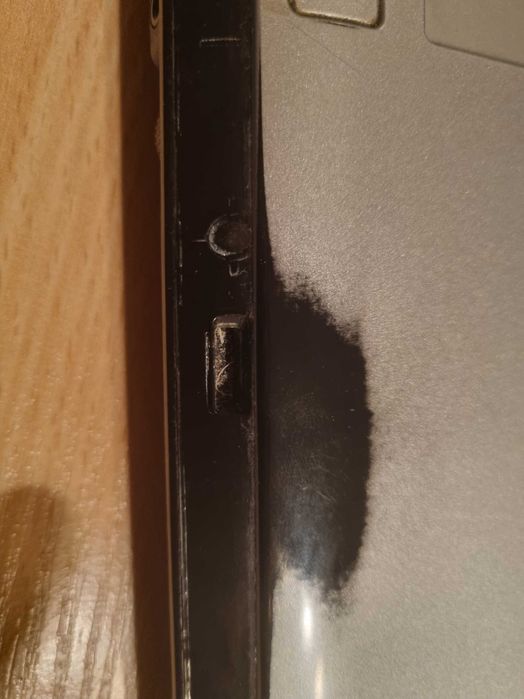 Toshiba satellite  A205-S7458