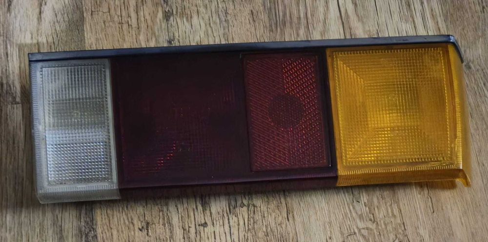 Lampa Tylna Prawa VW SCIROCCO I (74-81r.) Oryginalna HELLA