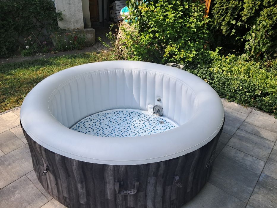 Jacuzzi dmuchane