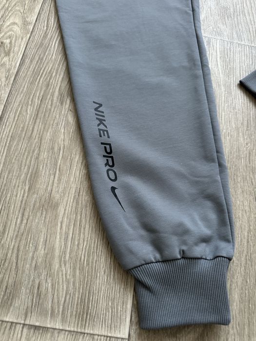 Спортивні штани Nike  Pro металік 48 50 однотонні на резинці Найк XL XXL