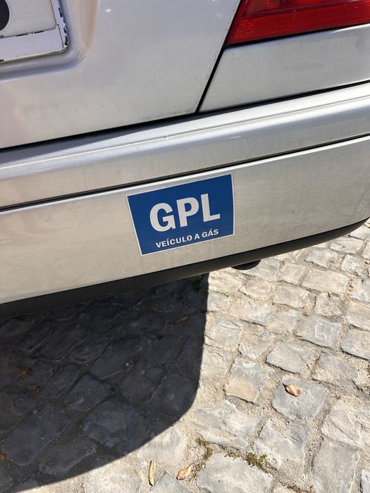 Mercedes C180 gasolina e GPL