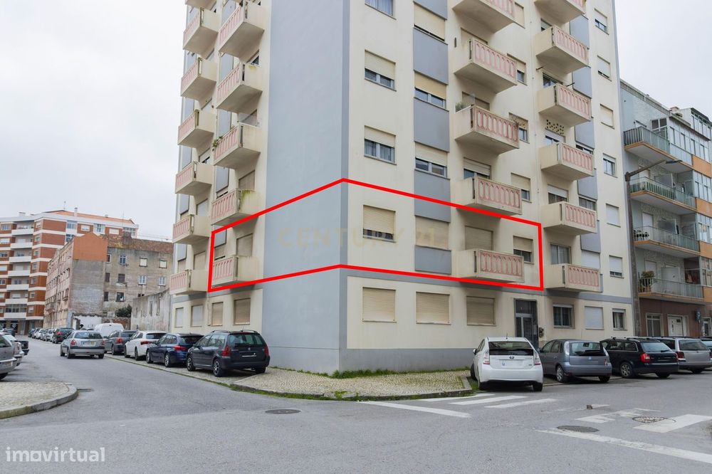 Apartamento T3 em Caldas da Rainha-Excelentes áreas. Localização Privi