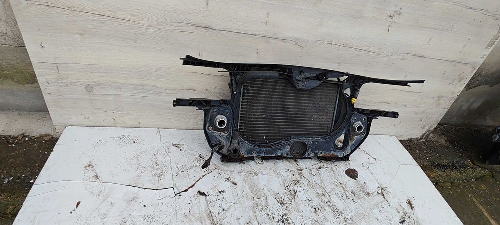 Pas Przedni kompletny Audi A4 B6 8E 1.9 TDI