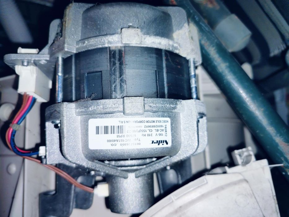 Cześć do hotpoint Ariston typ LB2006TRF, MOP-RSF 723EU