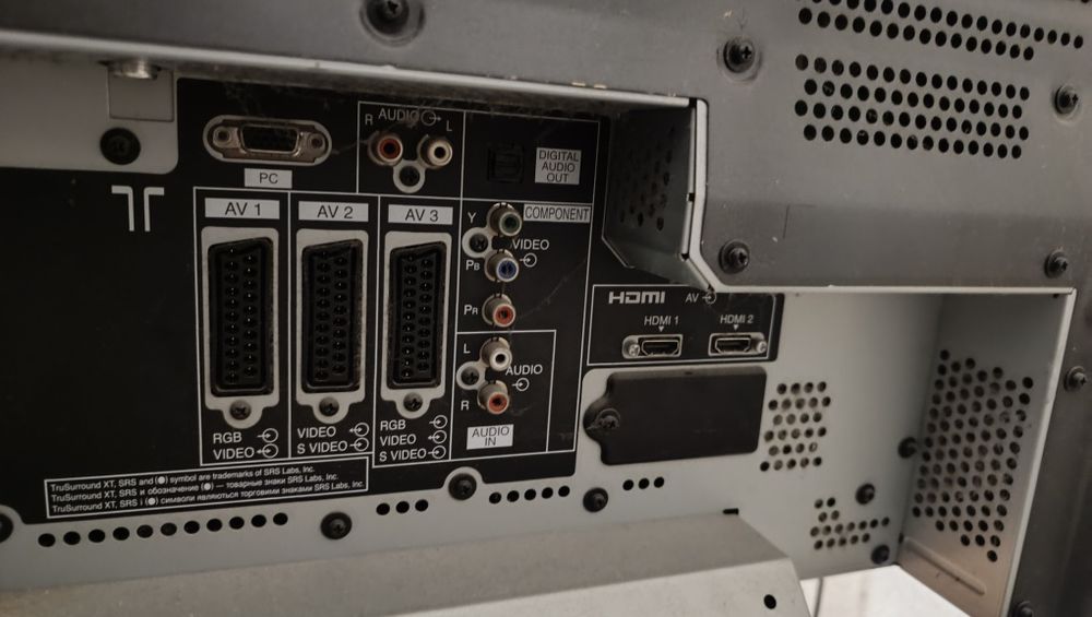 Телевізор Panasonic TH-R42PV700 42 дюйми