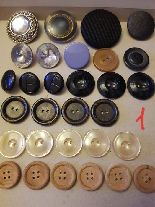 Пуговицы времен СССР для рукоделия и шитья.