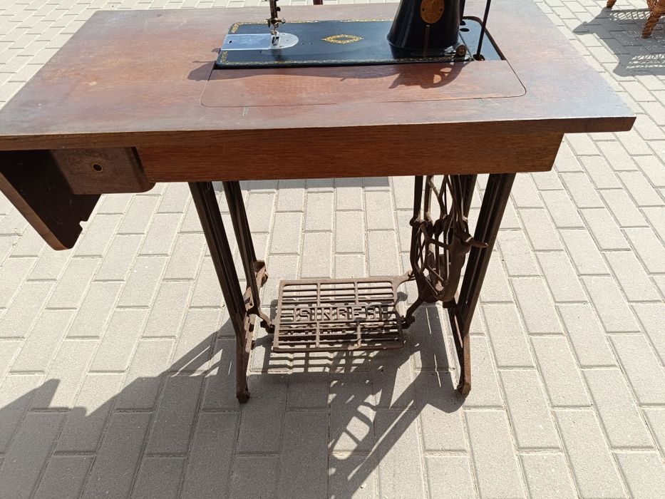 Máquina costura Singer antiga