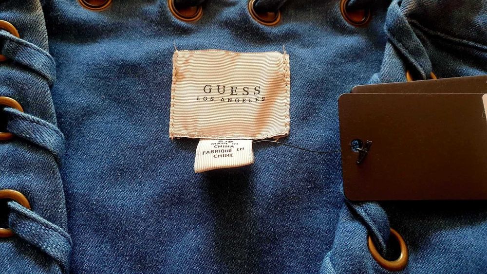 Katana marki Guess