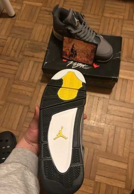 Jordan4 Cinzentos 43