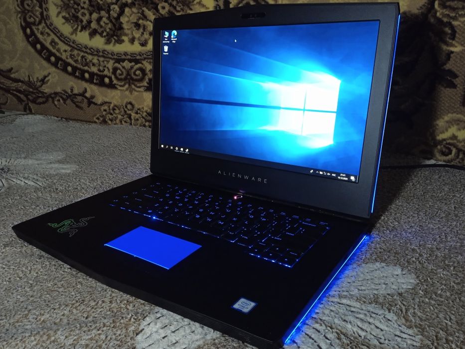 Ігровий ноутбук Alienware R3 / i7 / GTX 1060