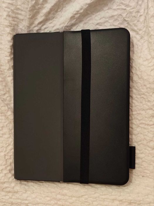 Teclado/case Bluetooth® universal para Tablet 9-10