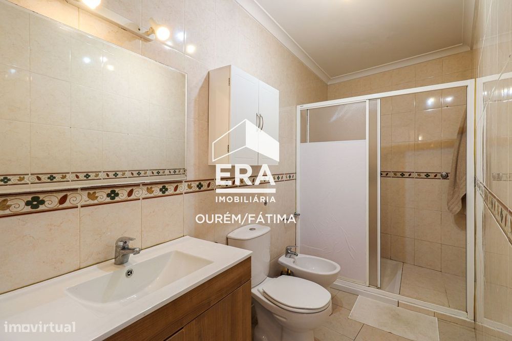 Moradia T4 em Torres Novas