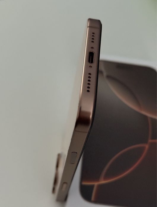 Iphone 16 PRO MAX 256 Natural Titanium ідеальний стан