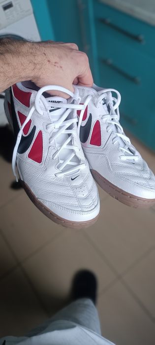 Продам новые оригинальные кросовки Nike Gato 45 размер