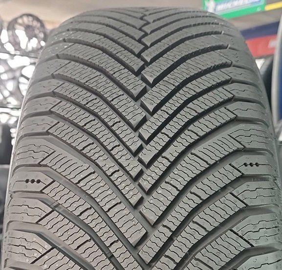 Зимова шина Michelin Alpin 7 205/60 R16 96H XL, усі розміри!Німеччина 26 рік
