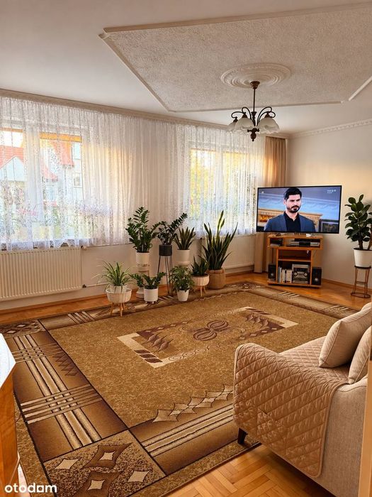 Dwupoziomowe mieszkanie w centrum Kołobrzegu z dużym potencjałem.