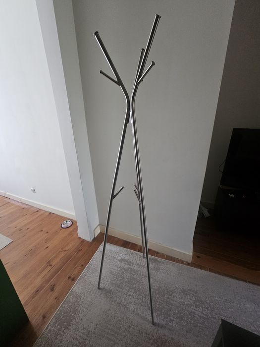 Bengaleiro IKEA em Metal