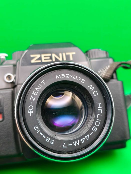 Zenit 122 MC Helios 44 M 7  58mm f/2
