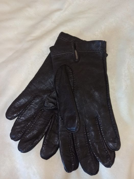 Женские кожаные перчатки