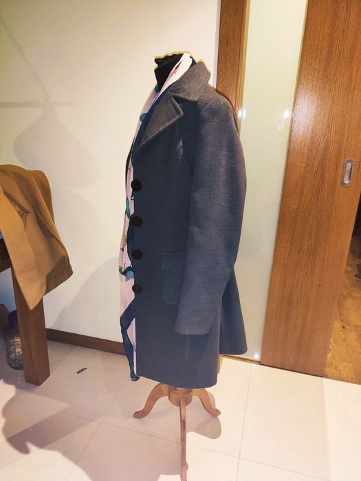 Elegancki ciepły płaszcz rozm 38 zdejmowany kaptur
