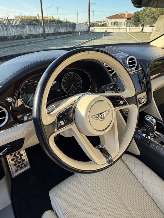 Bentley Bentayga V8 gasolina 2020