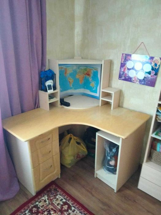 Стіл комп"ютерний