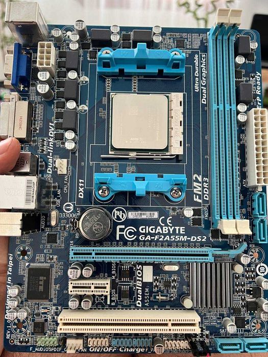 Процессор AMD Trinity A10-5700 + Мат.плата Gigibyte GA-F2A55M-DS2