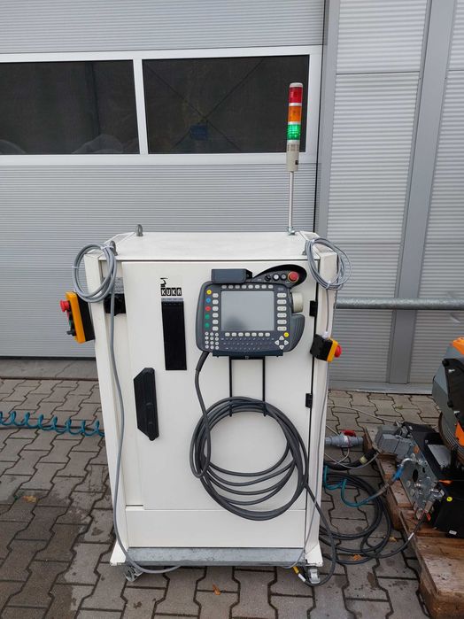 Paletyzator Paletyzer Zrobotyzowana paletyzacja worków kartonów KUKA