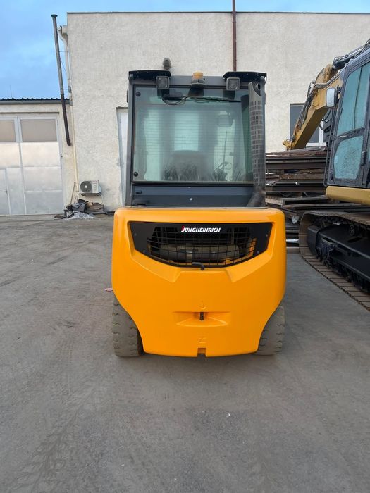 Продам дизельний навантажувач Jungheinrich  DFG 550s