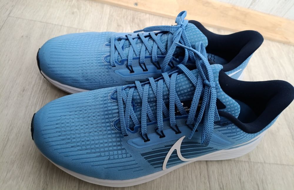 Кроссовки кросівки Nike Terra Air Zoom 45 розмір 29см