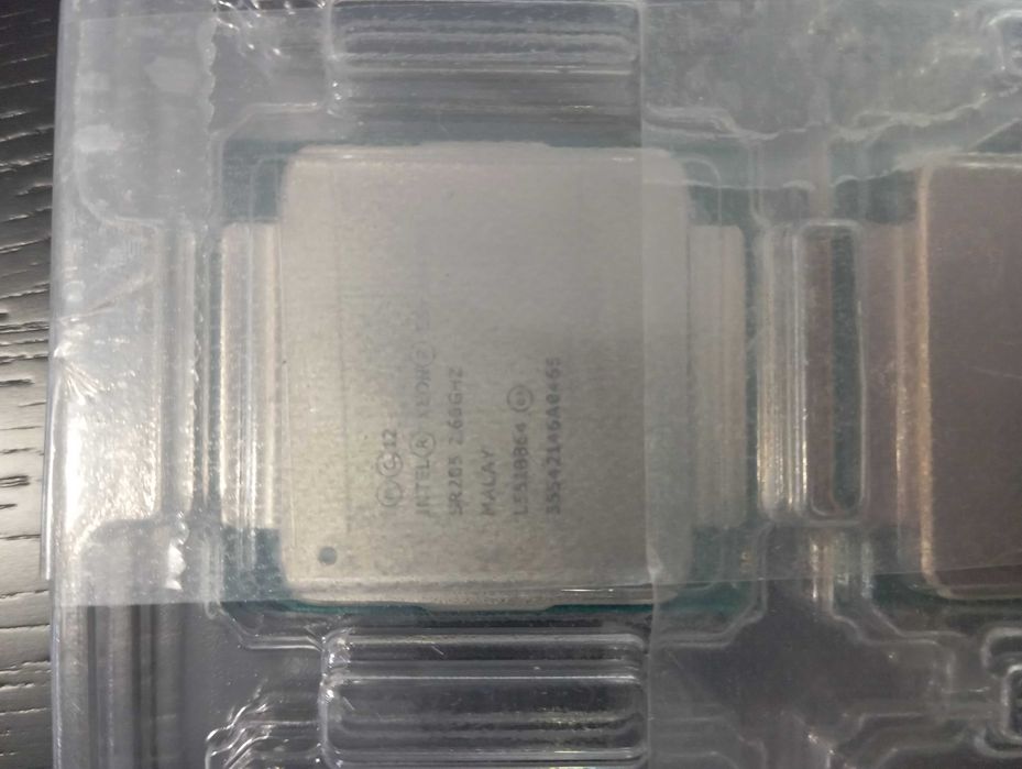 CPU Intel® Xeon® Processor E5