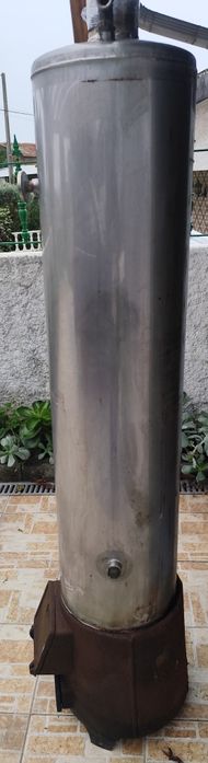 Bailarina de aquecimento água a lenha