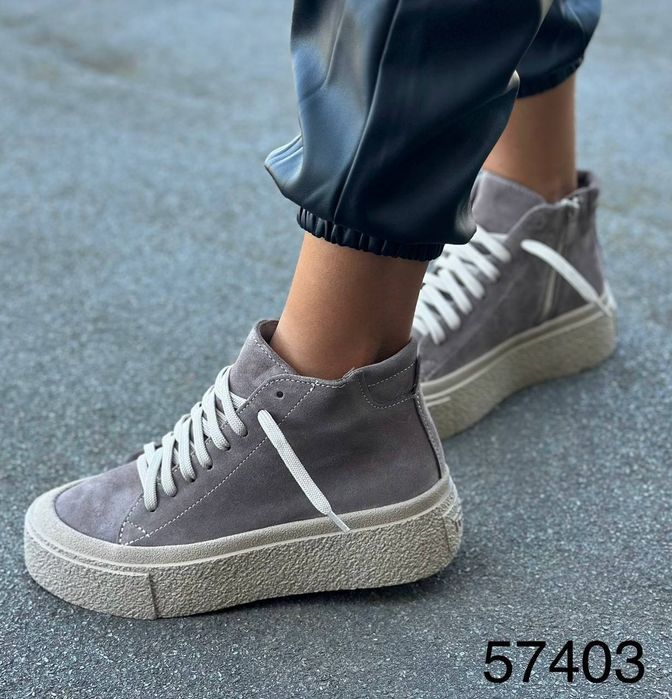 Жіночі шкіряні демісезонні черевики в кольорах