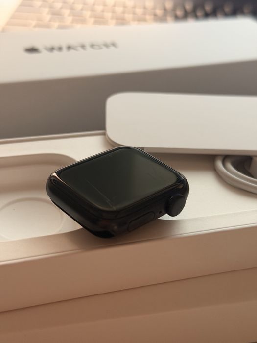 Apple Watch SE 2 gen 40mm czarny – komplet, kondycja 100%