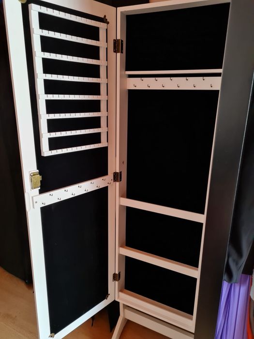 Armário Guarda Jóias