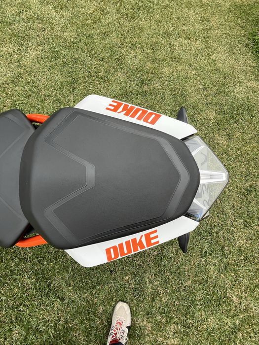 Ktm duke 125(cheia de extras)