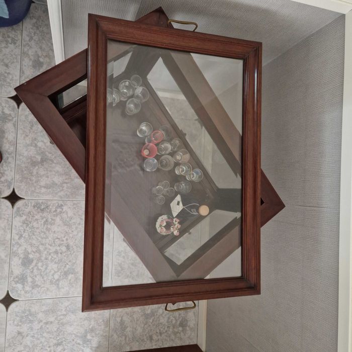 Móvel bar com rodízios com Oferta