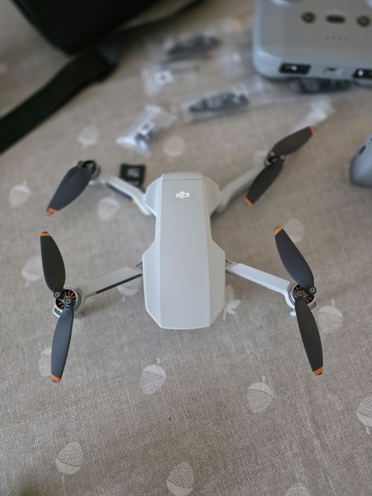 Dji Mini 2 Fly More Combo