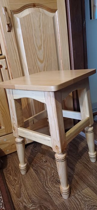 Табуретки для дому