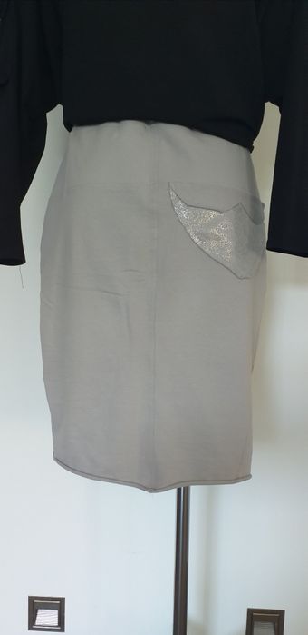 Spódnica drogie Włochy rozm M L XL