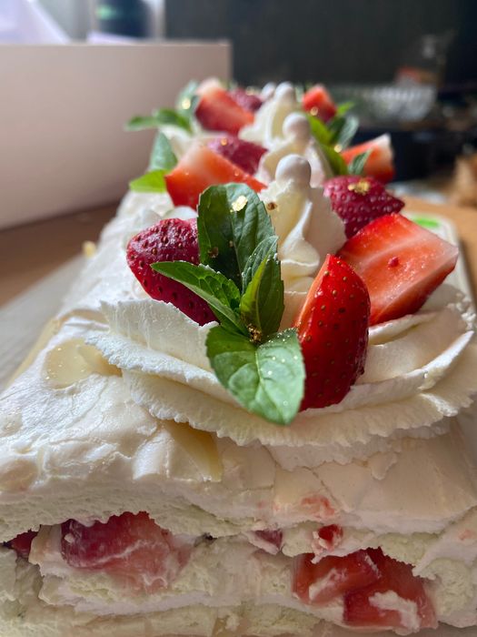 Меренговий рулет