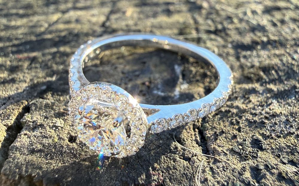 Каблучка з натуральними діамантами