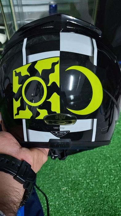 Capacete AGV Valentino Rossi edição especial do 8° camp mundo