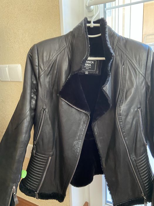 Продам , дубленку натуральная кожа и овчина